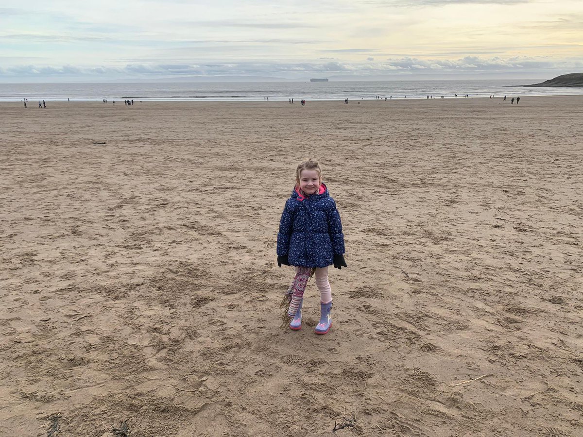 Juliewilson1988's tweet photo. @YDewiSant @MissRSPhillips Belle's had a great half term, she loved her visit to the beach 🏖️🏖️ https://t.co/scIfcqUqxZ
