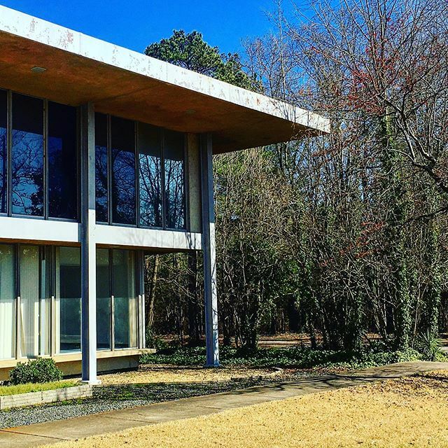 LawsonTrek's tweet photo. I’ve always loved the Spacely Sprockets headquarters but they’re really letting it go. https://t.co/bOrtLO8Khz
