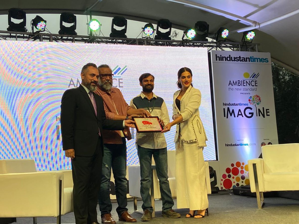 PalateImagine's tweet photo. Winner of another exceptional art piece at the #HTImagineFest 2020.
Title: intransigent
Medium: etching
Name: Piyush Aggrawal

Date- 23 February 2020
Venue- Nehru Park, Chanakyapuri @AmbienceGroupIn 
#ArtFest #ArtFestival  #Artists #Painters #ArtGalleries #Fests #DelhiArt https://t.co/89ScvLRijh