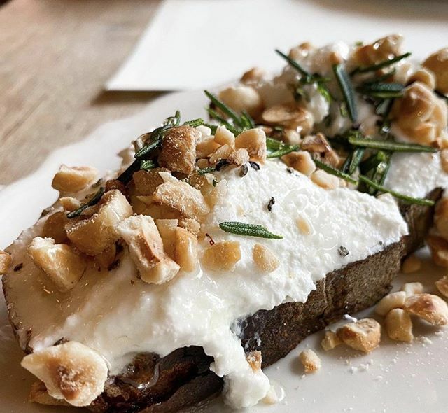 BarPrimi's tweet image. Ricotta Crostino, truffle honey, hazelnuts | photo: @aplatetoremember #crostino #ricotta #barprimi