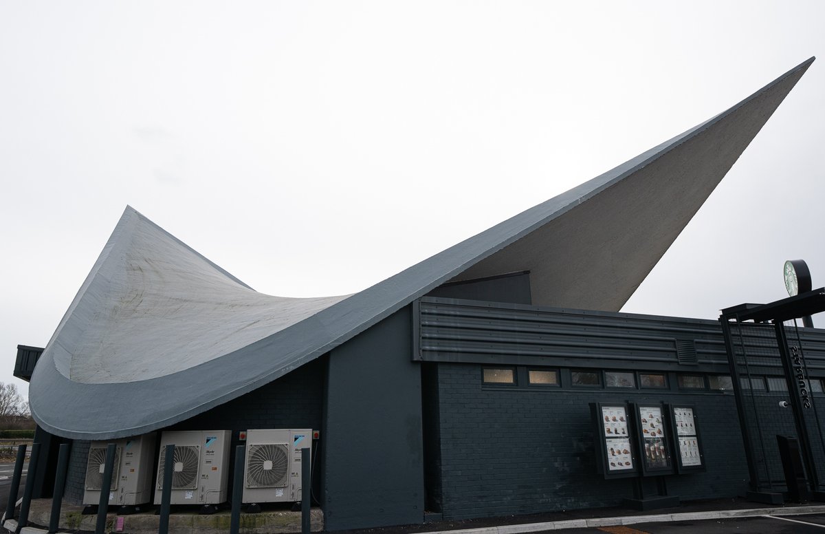 TalksJonathan's tweet image. Markham Moor Parabola #architecture #architecturephotography