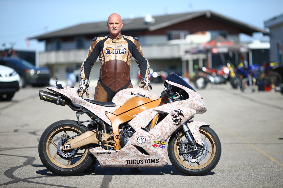 CometLeathers's tweet photo. Winning in the corners often comes down to Confidence in your protection and piece of mind that no matter what happens you have a second skin of protection that fits like a glove. Smart move getting the Comet “Custom fit Edge” because YOU are worth it! 
Thanks #Karl #racing https://t.co/qT2bC6Qv2W