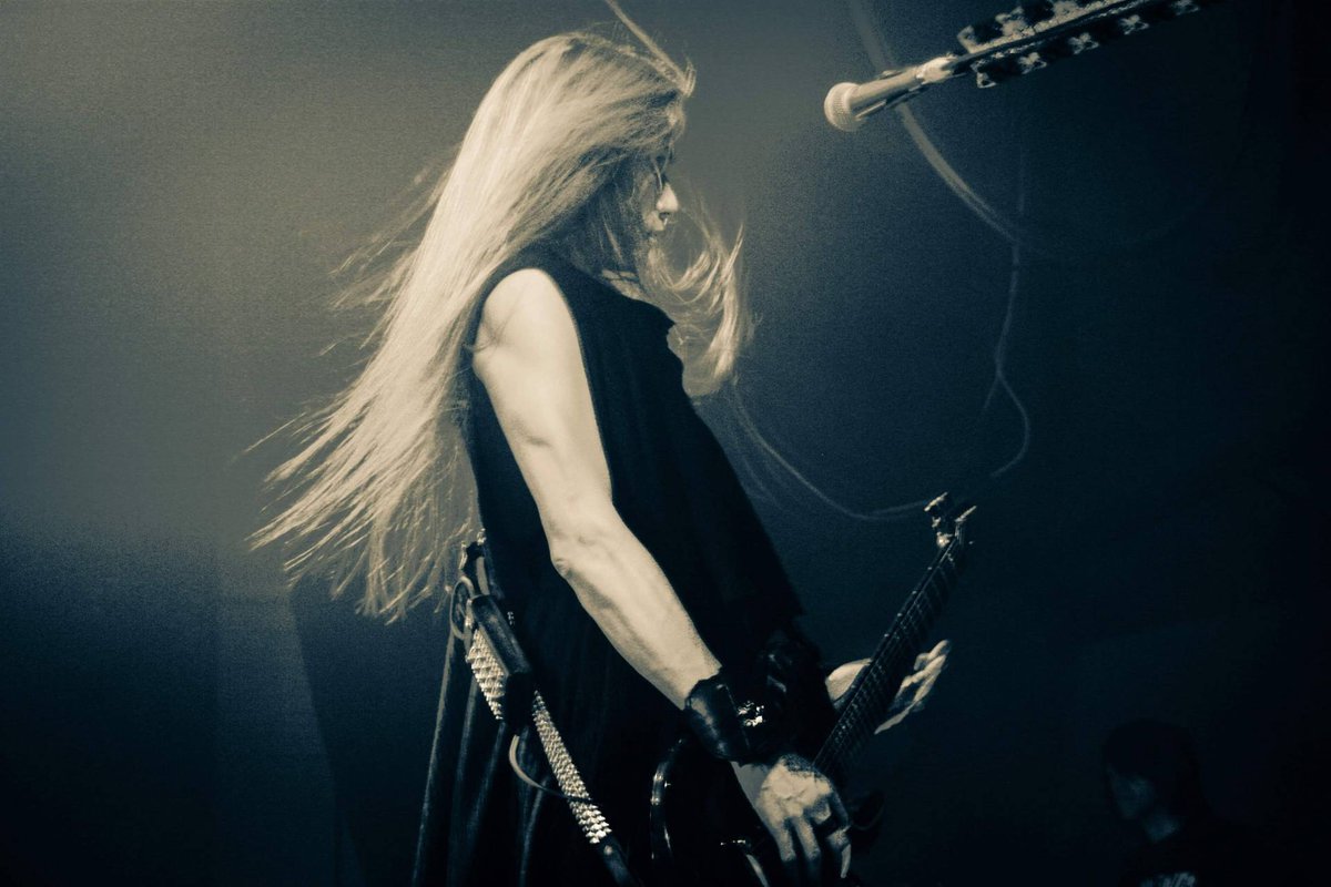 JaMESuomi's tweet photo. "Meille on tärkeää nähdä, miten musiikkimme otetaan vastaan ja millä tavalla se ymmärretään." - Die
Lue haastattelu: https://t.co/ey7ihAcH3k #DIRENGREY #ThisWaytoSelfDestruction https://t.co/dE6kY8tFpk