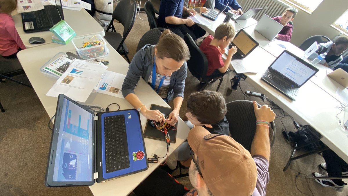 tnmoc_coderdojo's tweet image. We had a great session today @tnmoc, coding on Microbits and Python! We made Rock, Paper Scissors on the Microbits and a Robo Top Trumps game in Python.
#kidscode @CoderDojo #coding #microbits #python @microbit_edu