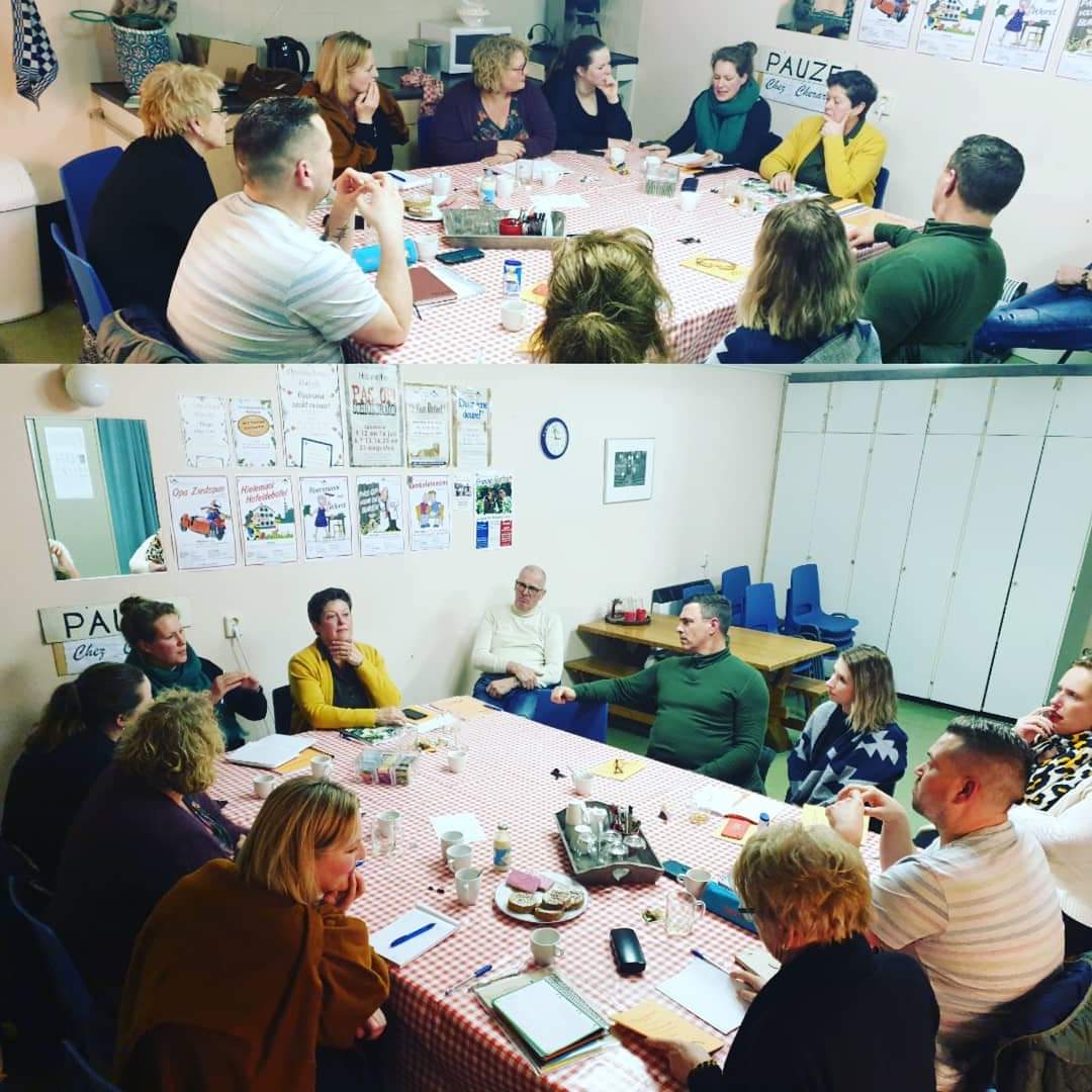 Jaaaa!! De start van seizoen 2020 is een feit!!

#eersterepetitieavond
#leukstuk
#slappelachgehad
#zinindevoorstellingen