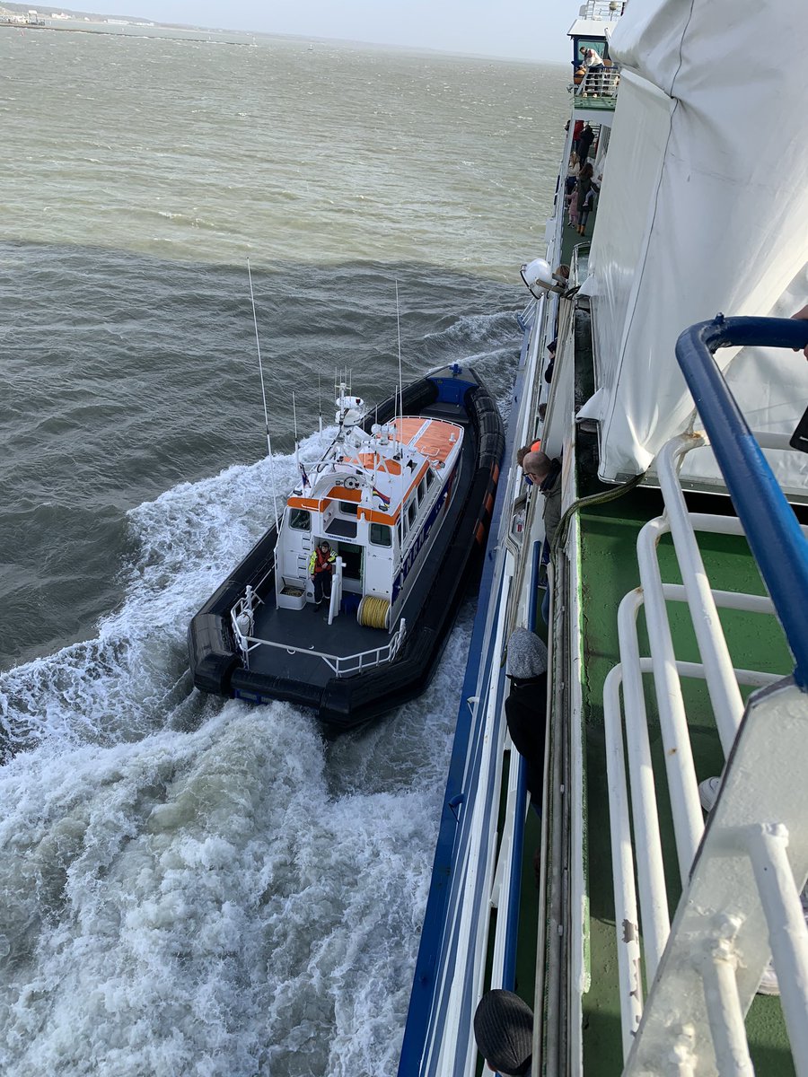 mlemichiel's tweet photo. Onderweg naar Terschelling ... @rederijdoeksen @KNRM https://t.co/lZVRwLtiwk