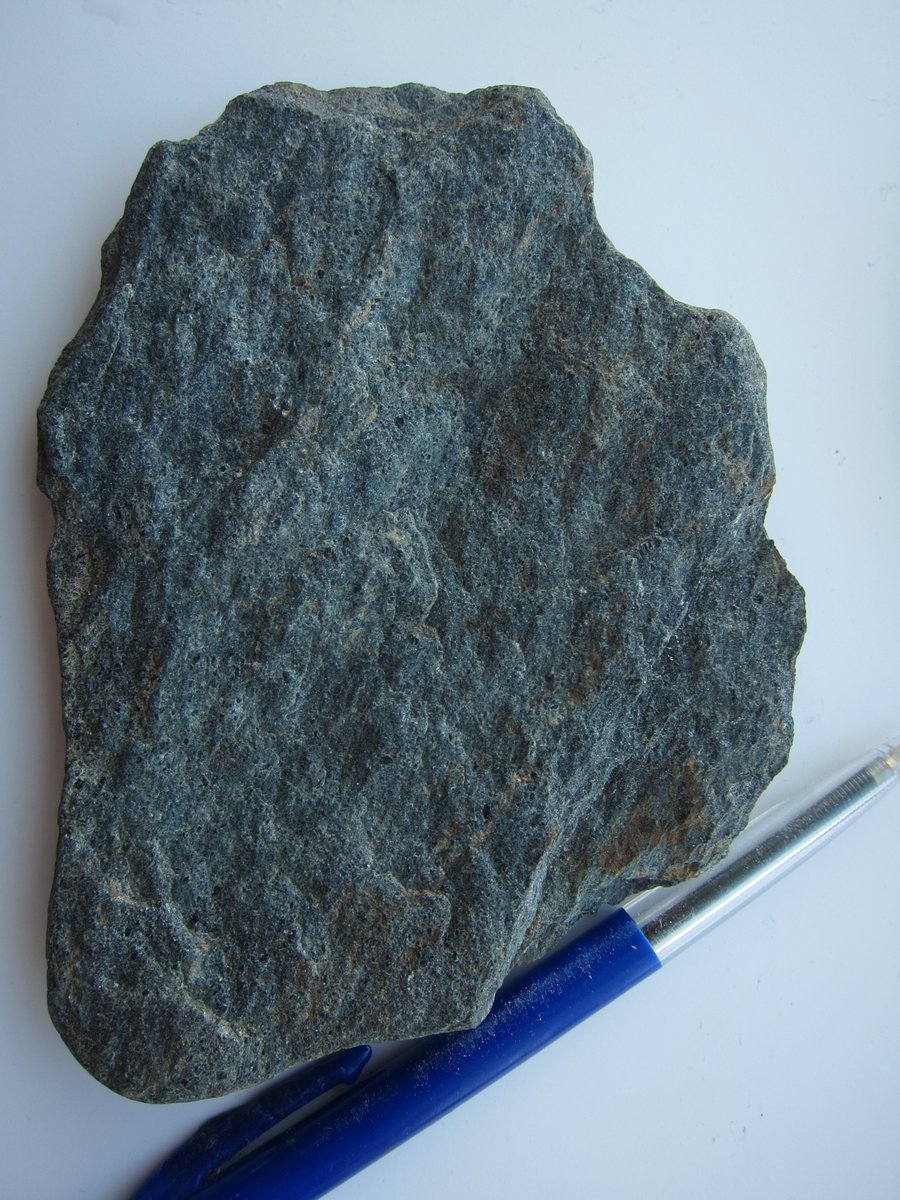 Greenschist/phyllite.Found in: Sörböle, Umeå (moraine).Probably from: Caledonides.