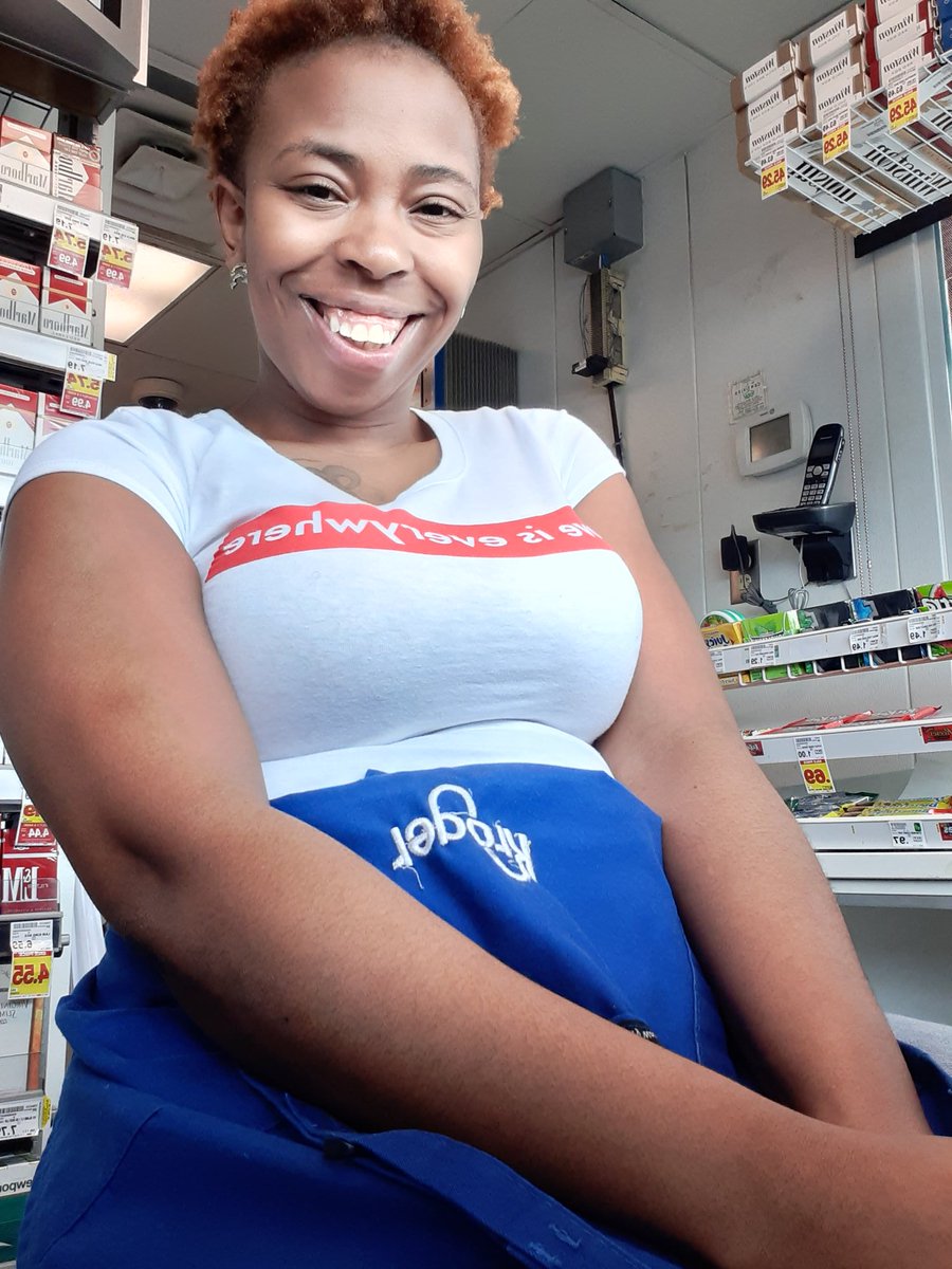 Mea_moe89's tweet photo. I'm nice until I'm not.. #workselfie #2020 #threehoursleft #life #smile https://t.co/D2W3bdhN0h