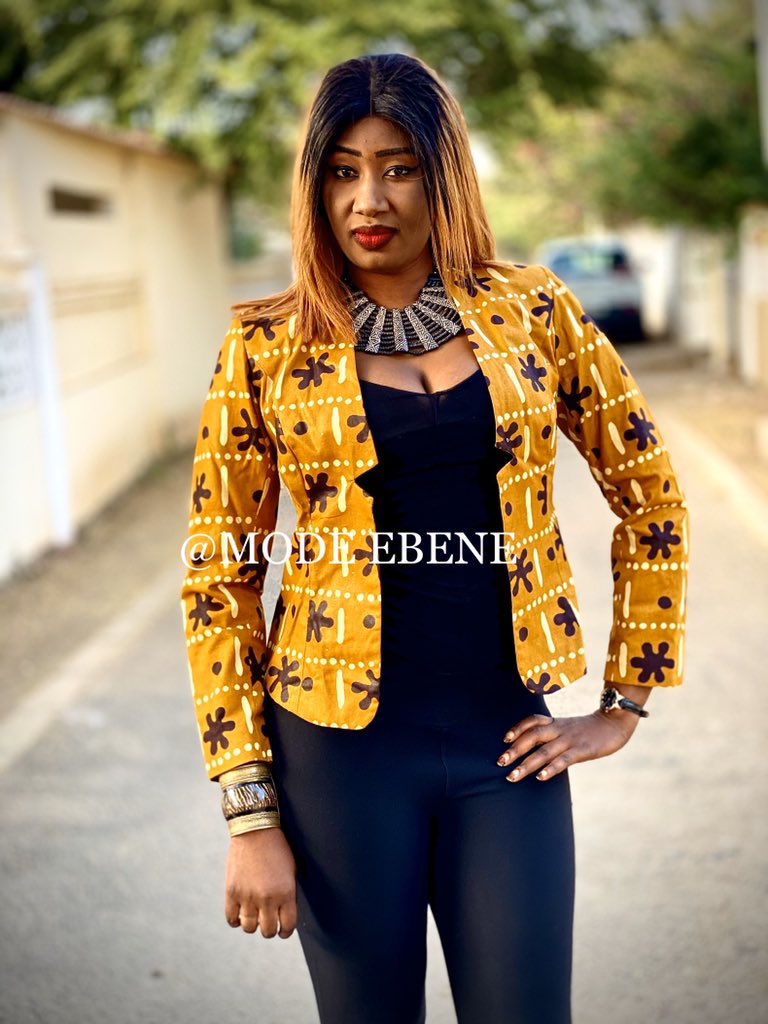 Modeebene's tweet photo. Veste en #tissuafricain by #modeebene #NewCollection #madeinafrica🌍 #businesswoman #AfroPunk #Fashion #style #africanstyl #Senegalphotography #Kebetu #DakarLives #Team221 #MensFashion #Galsen #woman #DakarFashion #wax #AfricanChic #madeinafrica🌍 #MadeinSenegal🇸🇳 https://t.co/NGEfWxGiBW