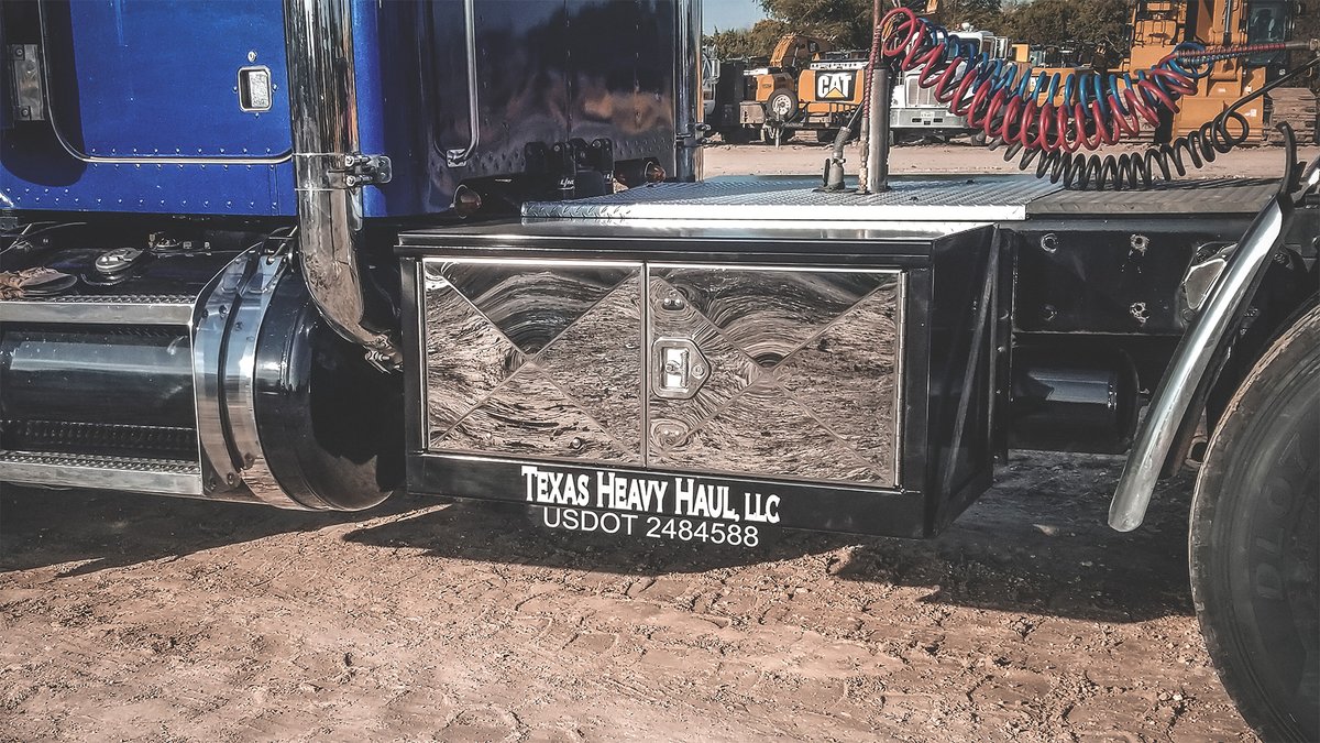 HighwayProducts's tweet photo. Double Barn Door Underbody Box - Built to last forever. https://t.co/0rdKmMWhCA