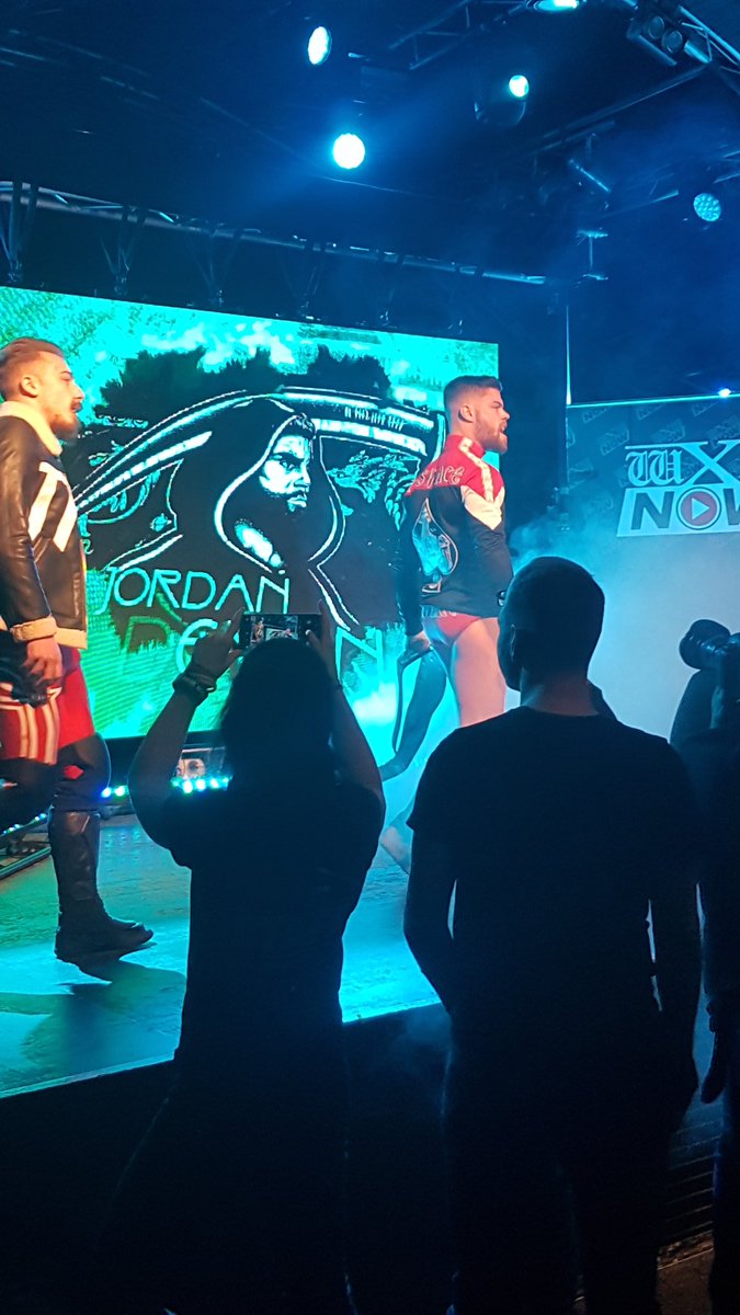 JeniferHoche's tweet photo. Last Friday in Hamburg 😎💪🙏💚
.
.
.
#wxw #wXwDE #hamburg #jordandevlin #irishace #importkiller #awesome 
@Jordan_Devlin1 
@ScottyDavisSSM https://t.co/1lI5cvV8p7