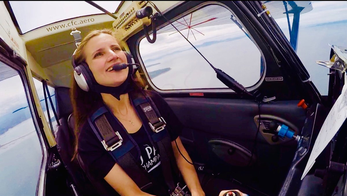 AnnaSkyDancer's tweet photo. If you doing something, be the best in it!
.
.
.
.
.
#annaskydancer #skydancer #pilotlife #pilot #piloteyes #instapilot #instagramaviation #airplane #airshowlife #taildragger #superdecathlon #sportstyle #airshow2020 https://t.co/6t6C3AhBP4