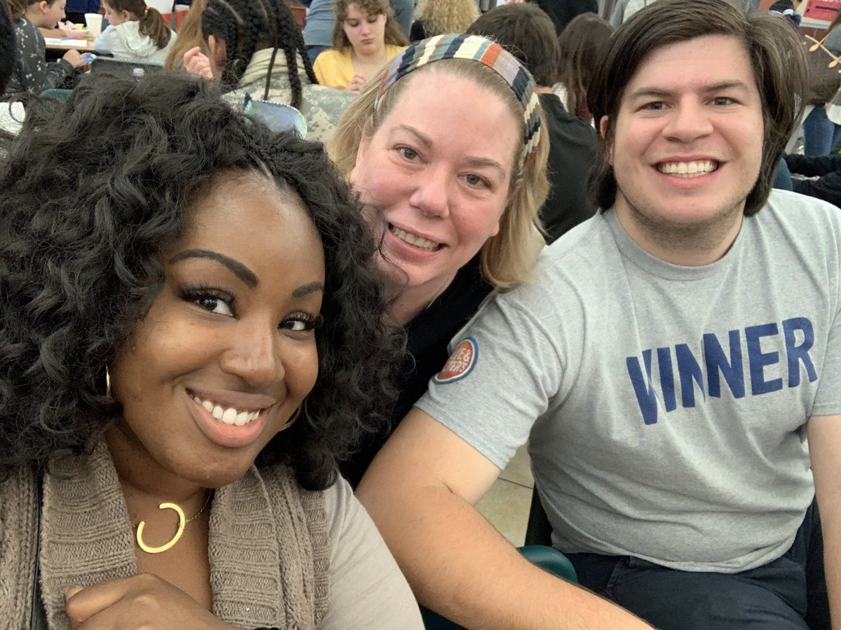 misscrayton's tweet photo. Hanging out with these awesome people at the @RPJHAdvAca UIL competition. #teamsocialstudies @RpjhSS https://t.co/80etHZdjYh