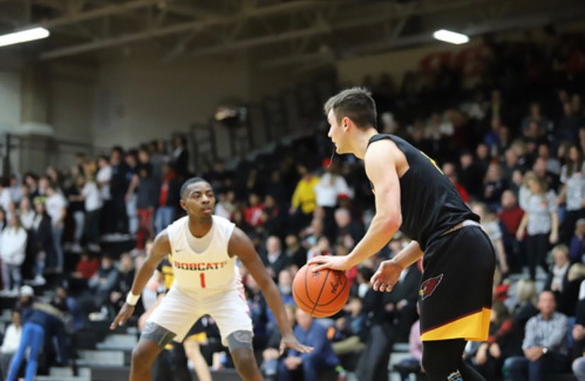 R_SimoneP's tweet photo. A few snap shots of @eat_nate during the big win on Friday!
#MyBigGuy #TheMiddleOne #MyFirst๐ฆ๐พ #GBHoops #GottaGetIt โค๏ธ๐๐ค๐๐ค https://t.co/AOfUeqdQcb