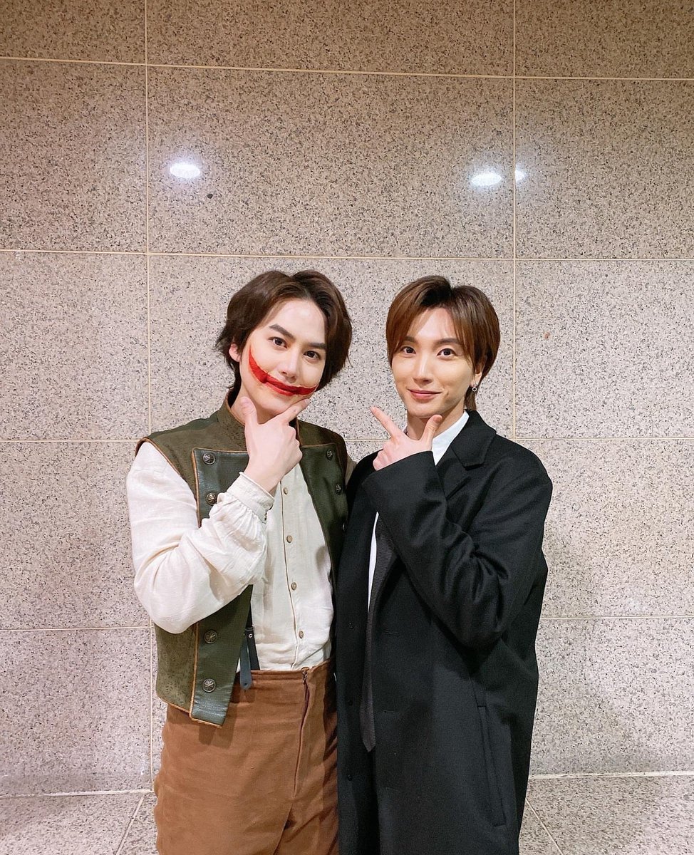 GaamersArg's tweet photo. {FOTOS} 230220 Instagram de #Leeteuk - Con #Kyuhyun 💜

Cr: xxteukxx

@SJofficial #SUPERJUNIOR https://t.co/CfVSSBlzJt