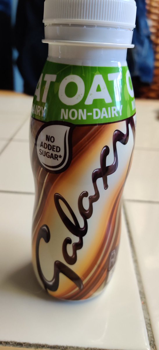 FoodIdeasForPKU's tweet image. I absolutely love this non-dairy Galaxy drink. It is 2 exchanges for the whole bottle. And you can grab it from @Asda there is also a Bounty one you can get. #lowpro #nspku