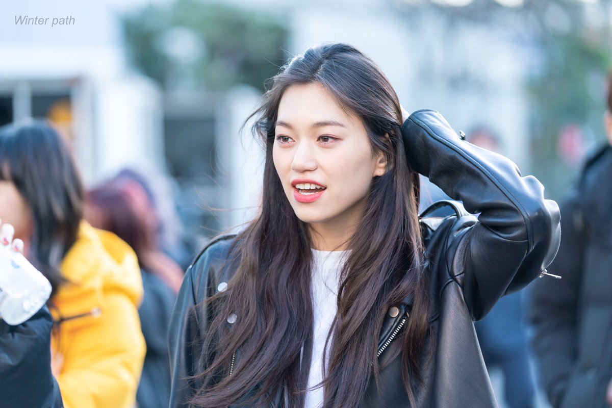 k_Winter_path's tweet photo. 200223 인기가요 

#WekiMeki #위키미키 
#ウィキミキ 
#도연 #Doyeon #ドヨン
@WekiMeki https://t.co/q489zXwIWE