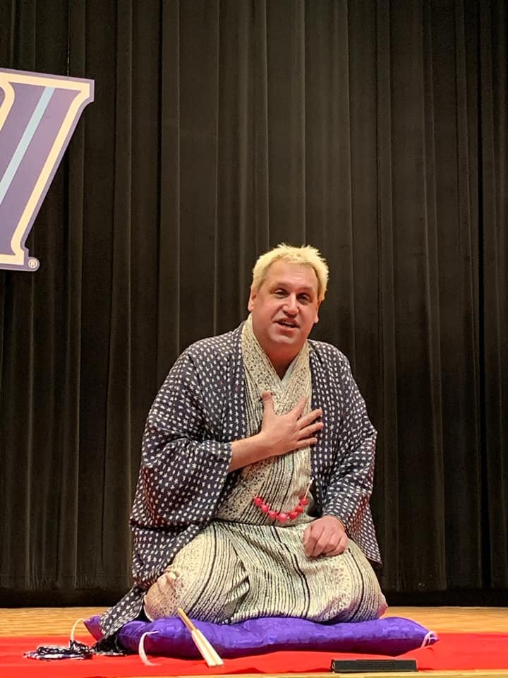 DougShimell's tweet photo. Great audience at @VillanovaU for the #Ancient #Japanese #StandUpComedy of @katsurasunshine  #OneMoreShow 3pm today at @RosemontCollege #LawrenceHall. #TicketsStillAvailable to benefit @harmonyforpeace. Thanks, #TomokoTorii! https://t.co/eUTgZgqa6c… https://t.co/UZmwlpYcek
