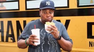 Pulling up to TSNL with the snacks like  <a href="/KSU_TSNL/">Tri Sigma Night Live</a> <a href="/PhiDeltKsu/">Phi Delt Kent State</a>