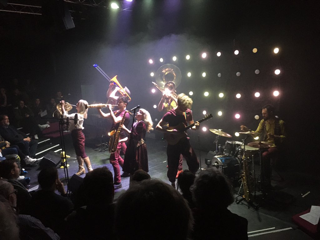 teppeikatori's tweet photo. A magical night with #NearlyHuman by #PerhapsContraption at #VAULTFestival! Powerful and tight, entertaining and thoughtful, we are totally enjoyed! Hope to see them again ✨ #VAULTFestival2020 @VAULTFestival @PerhapsContrap https://t.co/qm4YSppU4K