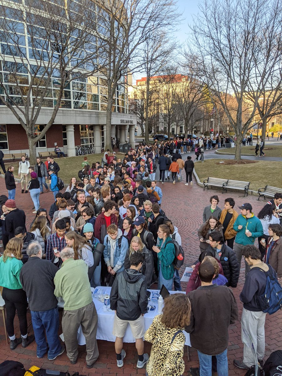 neu_ydsa's tweet photo. So Ben &amp; Jerry came and gave out free ice cream and gave a speech on Bernie's message today, and the turnout was incredible!

We signed up a ton of students, encouraged them to early vote this week, and then, we went canvasing. https://t.co/myDOK2SeMS