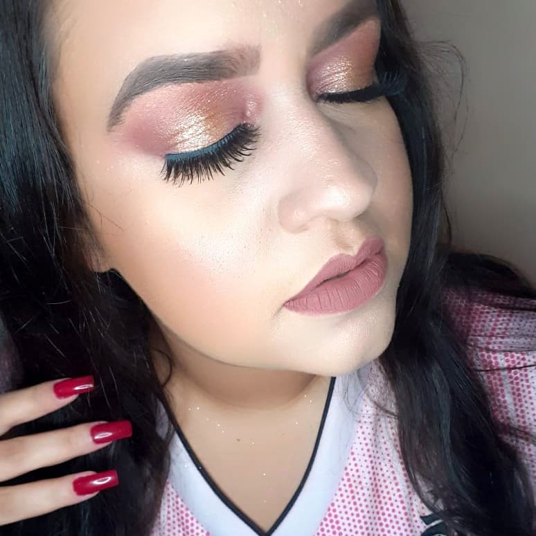 Thaisa92644391's tweet photo. #makeup de. Hoje 💄📲
#makeupcarnaval 
#make https://t.co/14kxmQfv1v