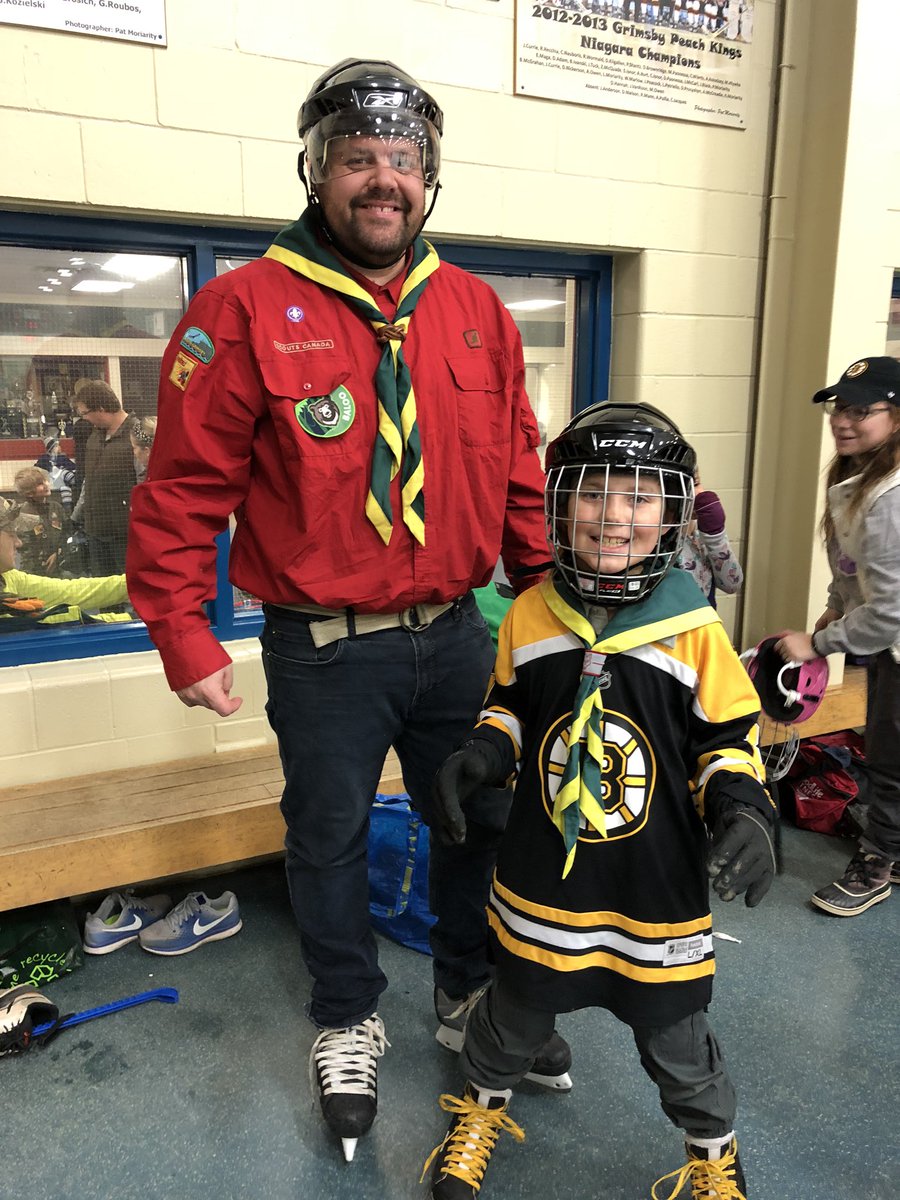 1stNorthGrimsby's tweet photo. Great end to #ScoutGuideWeek with a sponsored skate and potluck supper. @scoutscanada @bfcouncil #ScoutsDoStuff https://t.co/Y3XcfFE1br