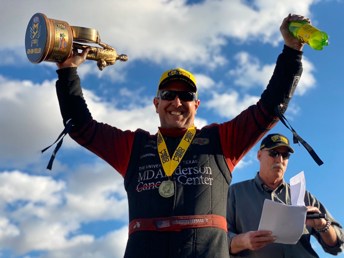 shoeracing's tweet photo. Your 2020 @NHRA #ArizonaNats Funny Car winner @TommyJohnson_Jr and the @MDAndersonNews @OfficialMOPAR team #PoweredbyPennzoil 🎉 https://t.co/gMIJt4ir7i