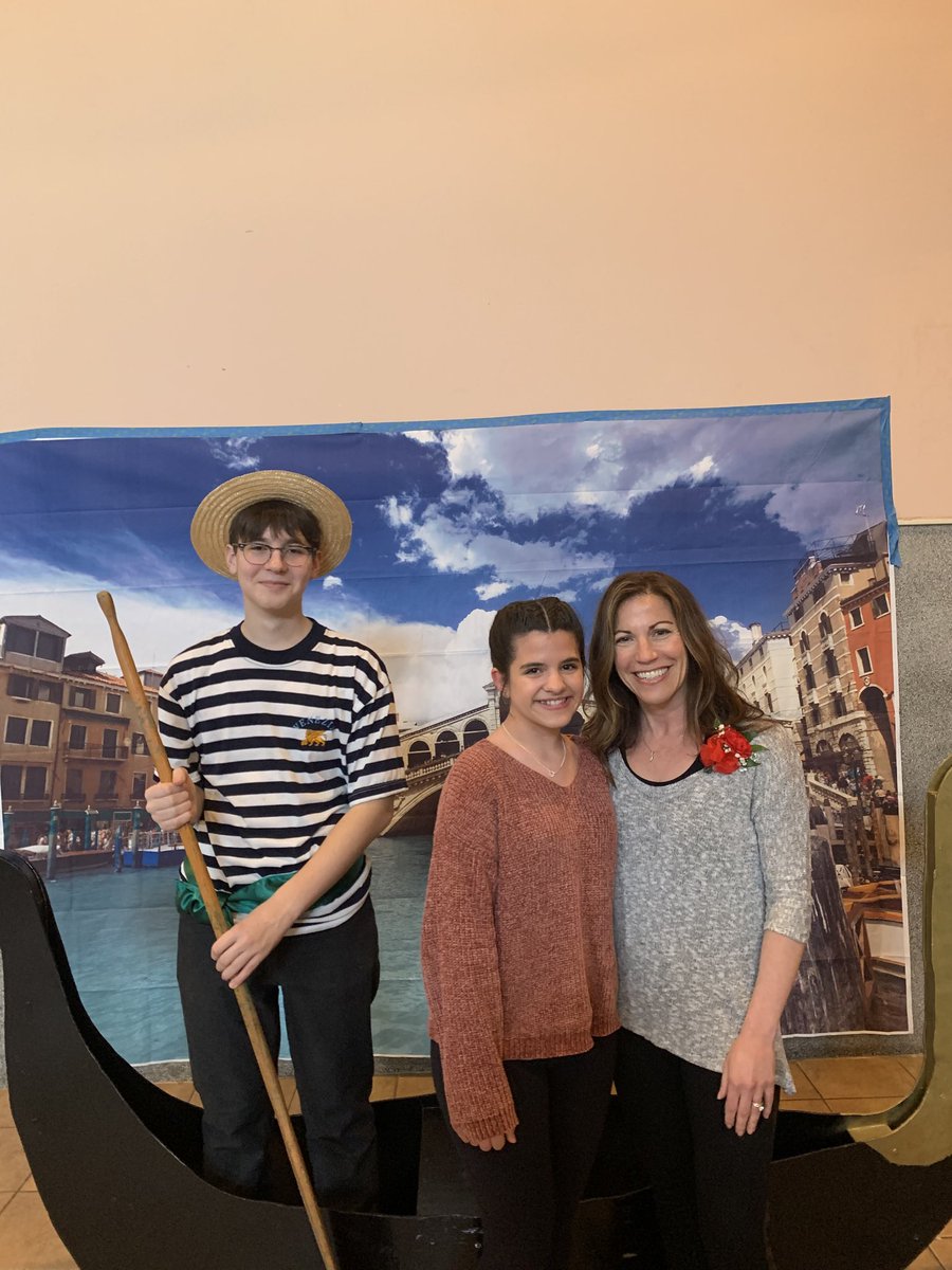 prof_sasso's tweet photo. So happy many of my Italian students came to celebrate Carnevale at Casa Italia!  ⁦@SMS7East⁩ ⁦@sms7West⁩ ⁦@sms6east⁩ ⁦@sms6West⁩ ⁦@sms8east⁩ ⁦@sms8west⁩ ⁦@ahsd25⁩ ⁦@AHSD25South⁩ https://t.co/ZBNOajE7pc