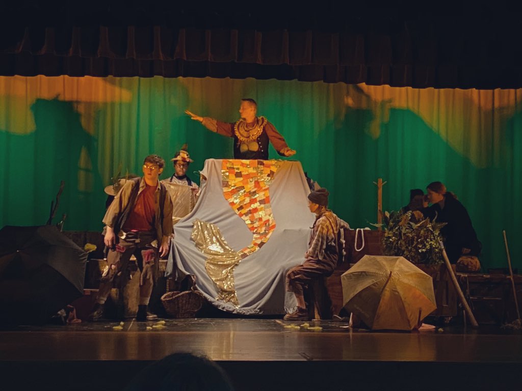 Don’t miss Peter and the Starcatcher tomorrow night at 6:30 in the LHS Cafetoriam. It’s Free!!