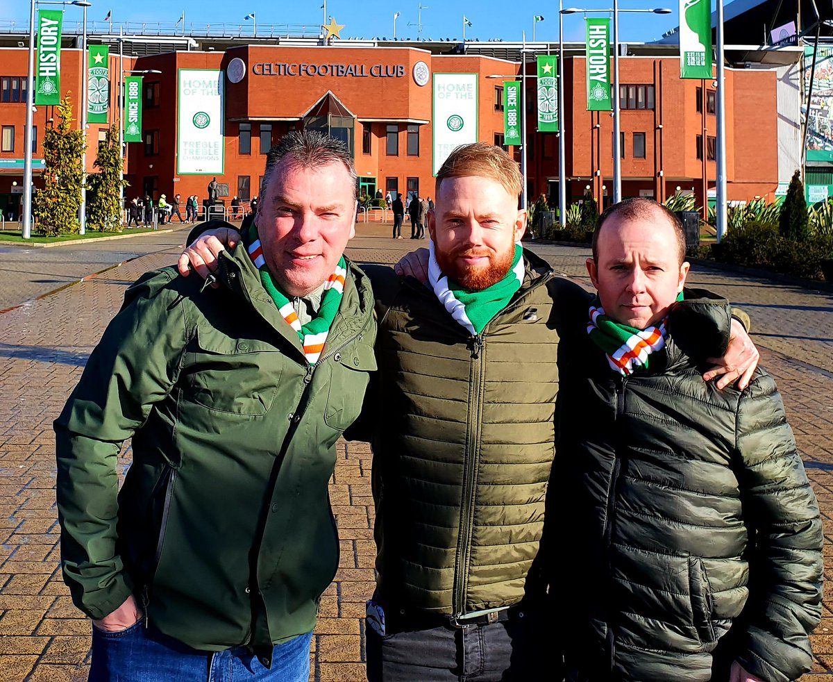 rhythmoftime's tweet image. 9 in a row is a step closer after today!💚🏆🏆🏆🏆🏆🏆🏆🏆🏆🍀