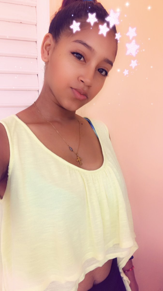 Labebeleche1's tweet photo. Sígueme 😈❤️ https://t.co/gBzSdppjxw