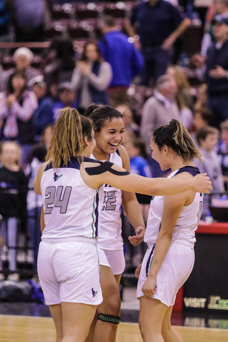 Woke up State Champions, what a feeling! 🏆🏆🏆 #HORNSUP