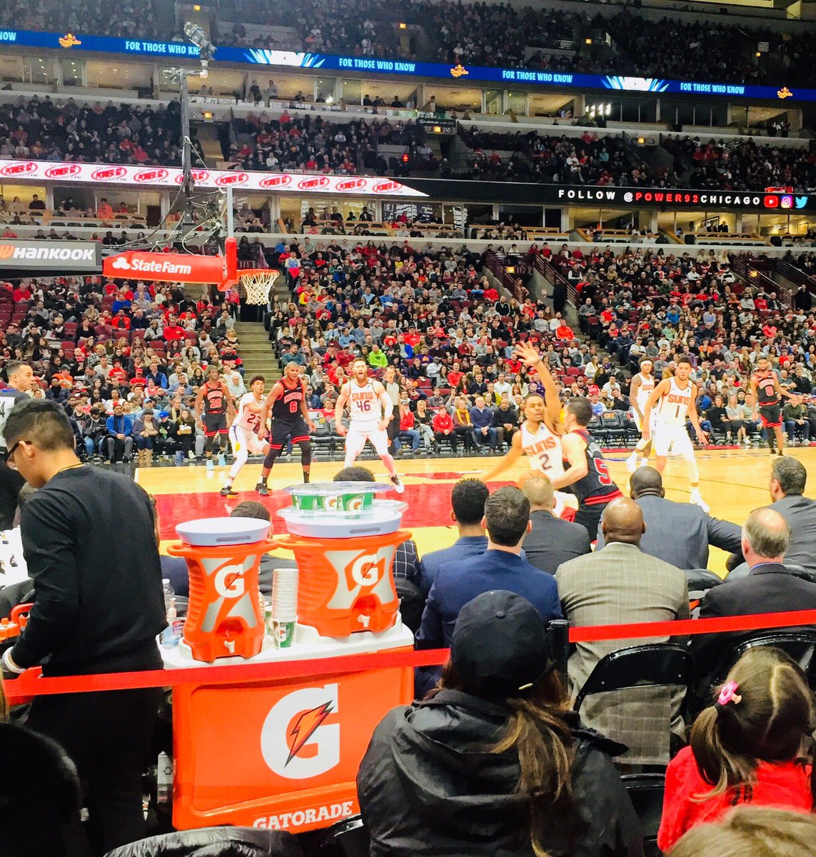 PSU_Surge's tweet photo. Great weekend!  Escaped sunny 70+ degree FL for winter boys and Bulls weekend in Chicago with @SurgejJ https://t.co/F1s02nHdIW