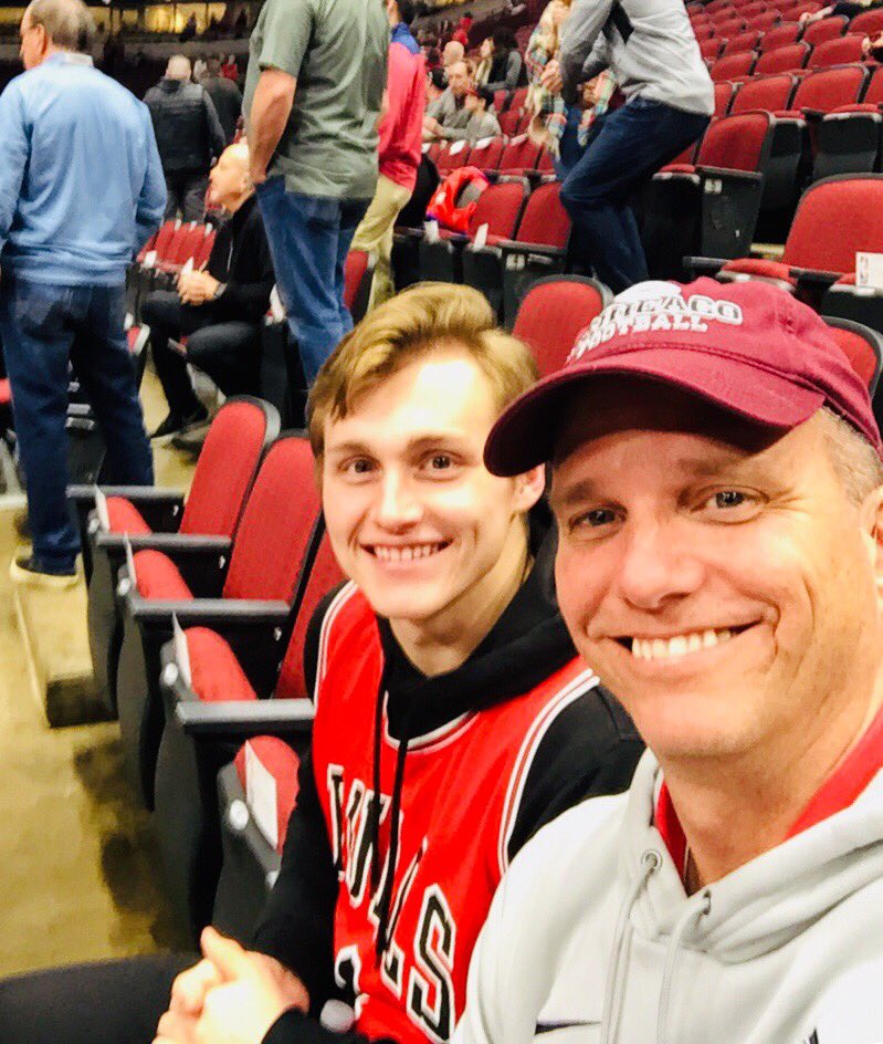 PSU_Surge's tweet photo. Great weekend!  Escaped sunny 70+ degree FL for winter boys and Bulls weekend in Chicago with @SurgejJ https://t.co/F1s02nHdIW