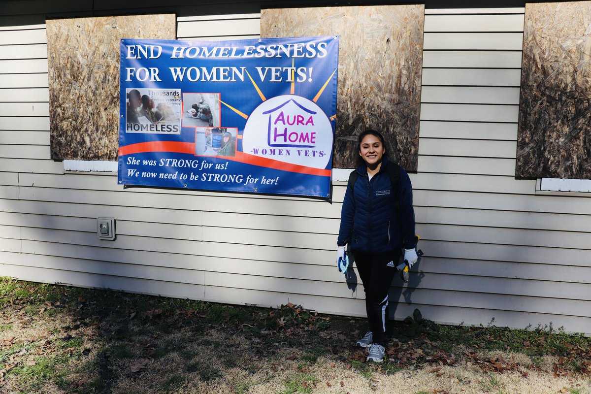 figueroa_nc's tweet photo. Yesterday I had the honor of working side by side with veterans and volunteers to help create a safe place for women vets to stay. Thank you to Aura Home for all the work you do! #TogetherWeStand #NCDems #WomenVets https://t.co/n1vSDIFjj4