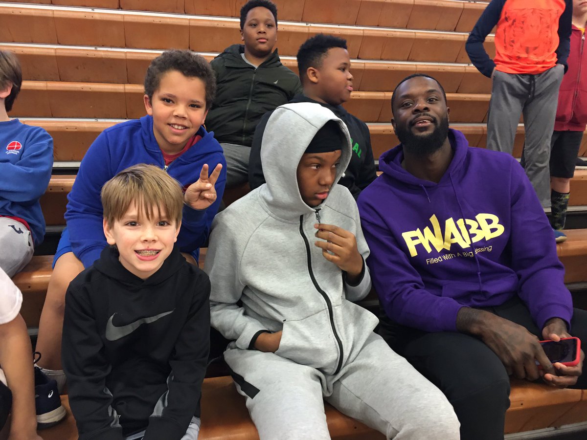 SpaldoBusiness's tweet photo. Congrats to @STAIndySchool - runner up finish in 7/8 state finals. Big deal when #goodLance is in the house to watch https://t.co/eiU8obKOcD