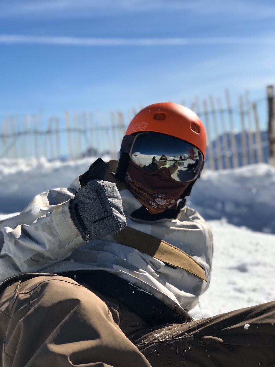 requenario's tweet photo. #Powderday 😜🏔 https://t.co/u2Ly4VQ4rc