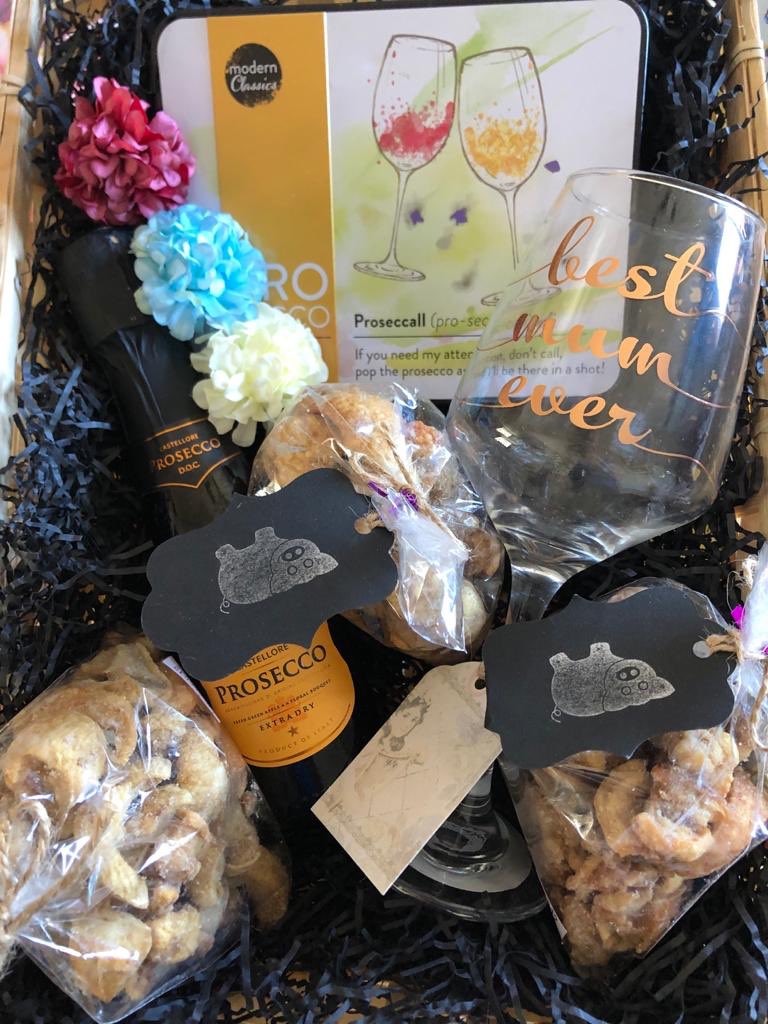 PigginYummy's tweet photo. Message us for fabulous prices on our hampers https://t.co/39GClq6fwm