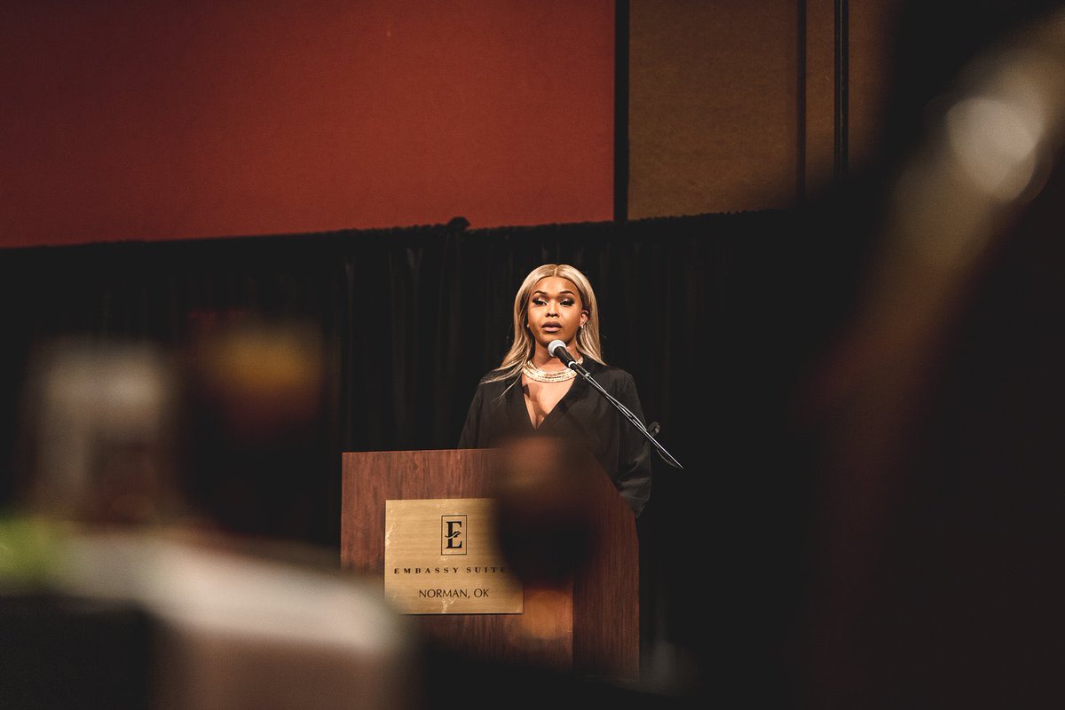 OUBigXII2020's tweet photo. “I know I’m doing damn well and I know I look damn good!” We are so grateful to the lovely Amiyah Scott for gracing us with her presence. She delivered a raw and moving speech on intersectionality in the black community. https://t.co/KeltEYW7cz