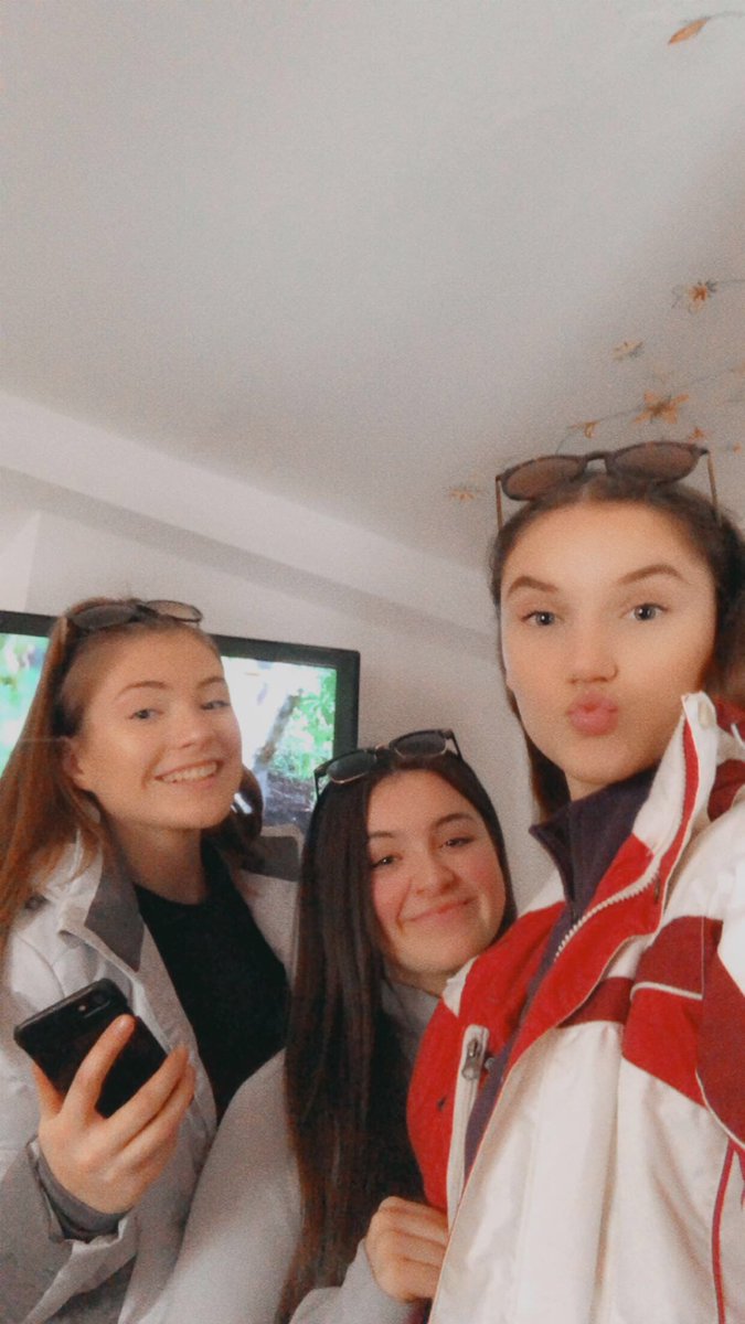 AmeliaCropley's tweet photo. Tonale 2020 ⛷🇮🇹 https://t.co/9vm63VECzD