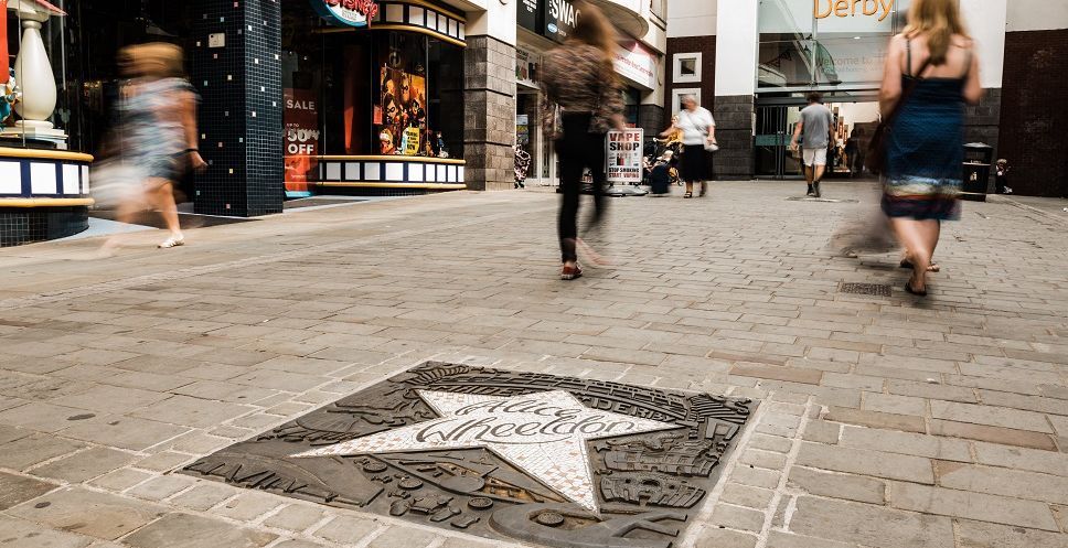 Follow the #MadeinDerby walk of fame to discover the people who have played a part in putting #Derby on the world map: buff.ly/2LsXFfM