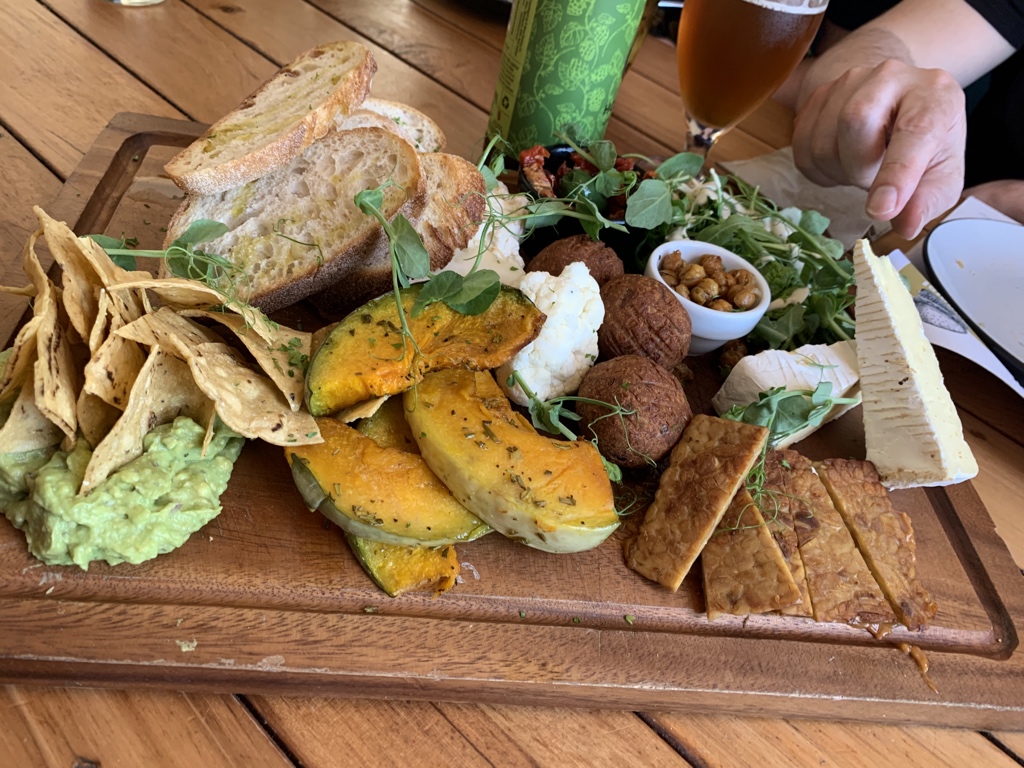 KeithTotp's tweet photo. Speaking of plants.
We ate a whole bunch of them earlier.
#ThatllLearnEm https://t.co/xL2FTBVGBv