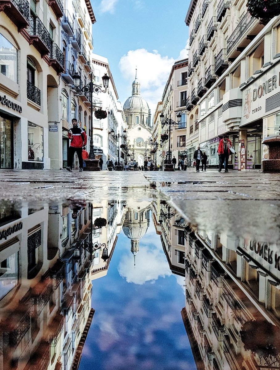 fcpsocialmedia's tweet photo. El eterno retorno 🤪
#Zaragoza
#Instagram
#reglejo https://t.co/6KwZe5sV6w