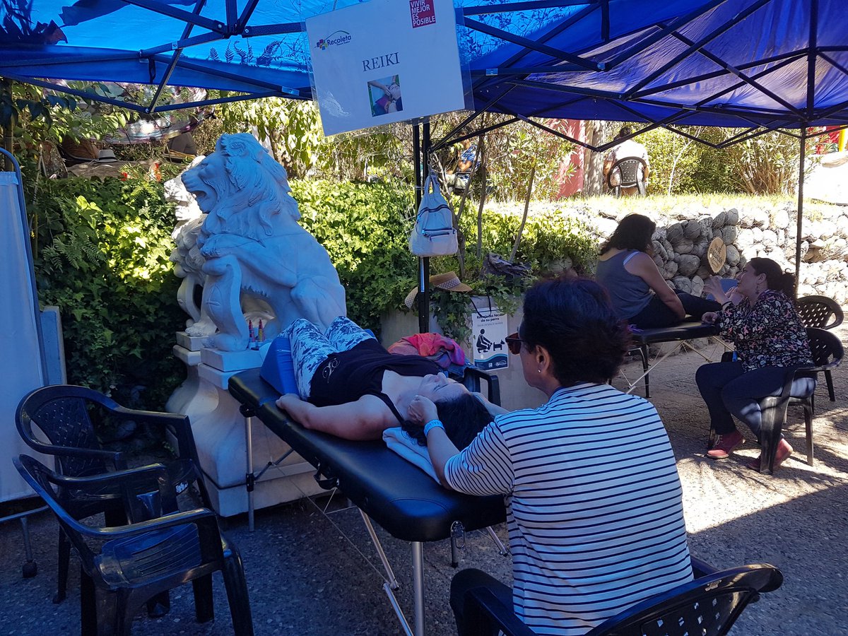 RadioChilena's tweet photo. Zona saludable anotate y ven a vivir la experiencia acá en @WomadChile

#Acupuntura #Floresdebach #Yoga #Naturopatia #Acupuntura #Quiropraxia #Reiki https://t.co/gWTOAvrqve
