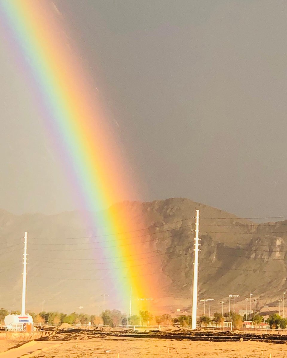 sol_asmr's tweet photo. Llegando al final del #arcoíris 🌈🍀💎💕✨ #Asmr #AsmrBySol 🎧 https://t.co/ox9x2yR4Ai