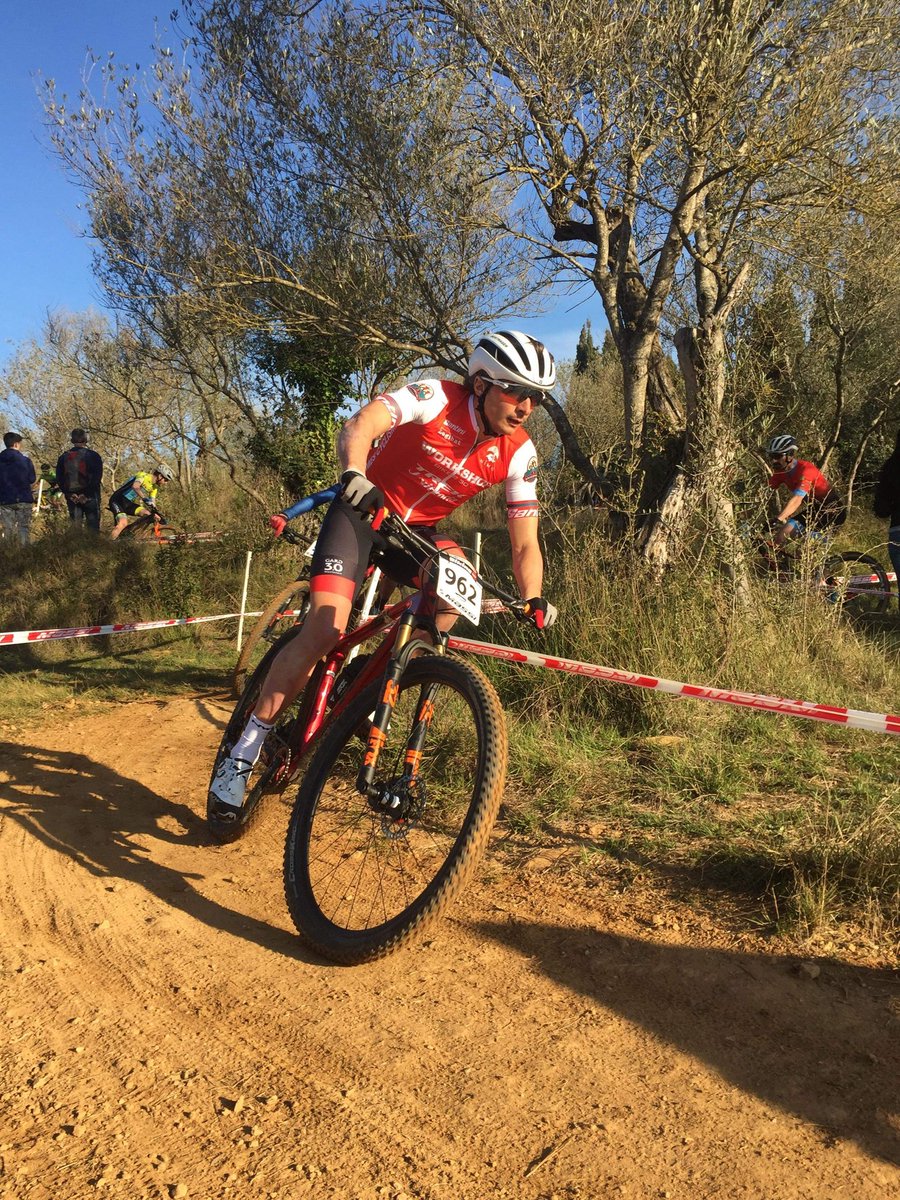 ThomasVincent66's tweet photo. P20 after a good start at Banyoles Super Cup Massi &amp; Copa Catalana🚵‍♂️😁🍿
#workshopbikes #trekbikes #mtb #bike #cycling #workshop #race #racing #xc #xco #btt #bontrager #trek #nofilter #Banyoles #copacatalana #supercupmassi #catalunya #ogival #mulebar https://t.co/cfBGSzHJ0L