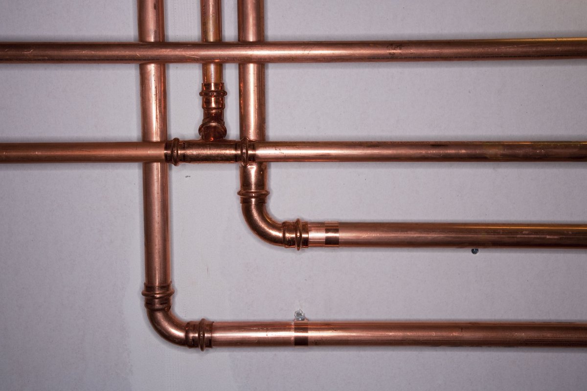 cindylmarsh's tweet photo. Want to know if it's time to replace your home's #plumbing? Assess the material it's made of. #homeimprovement  https://t.co/L6hx45Xeox https://t.co/qdm80N7yzs