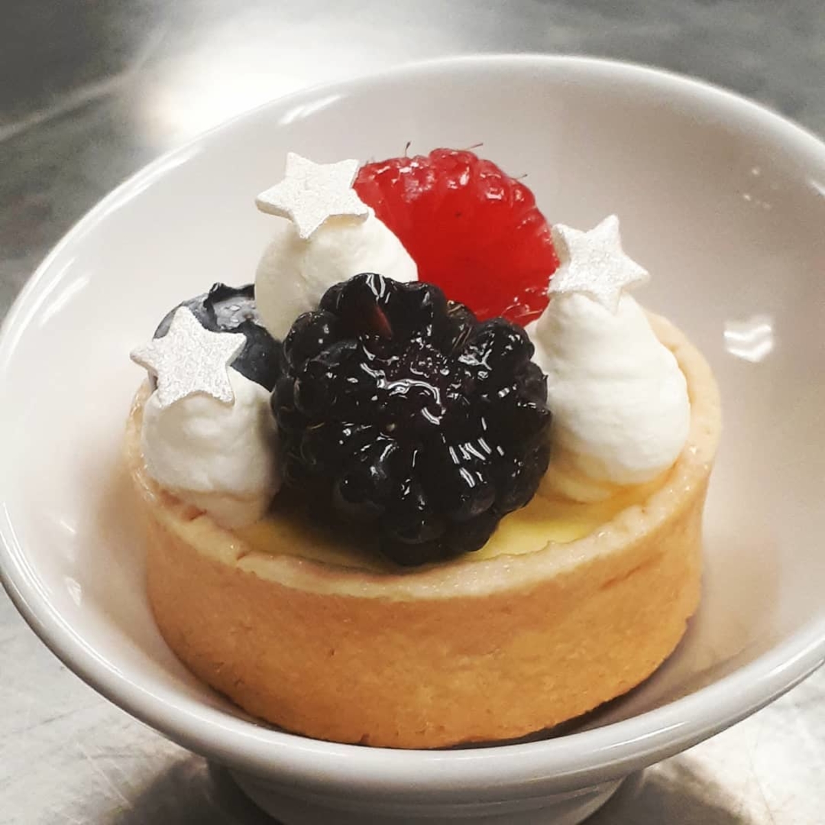 Sweeten things up this Sunday with dessert. 📸: <a href="/tracyciardi/">Miami Pastry Tracy</a>