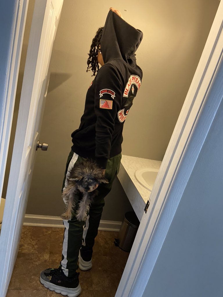 Tnvkyy_'s tweet photo. Show me sum luv 💚 #explorepage https://t.co/wRi6LxkI5M